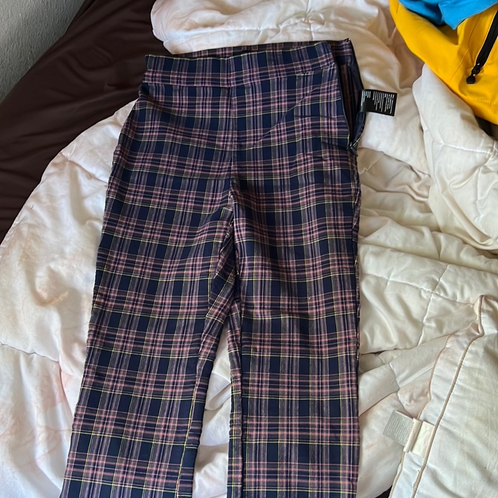 Urban outfitters size 0 navy and pink plaid flattering pants